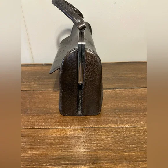 Vintage Normandie Brown Leather Handbag - Picture 6 of 16